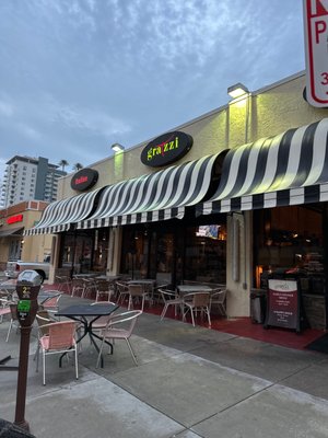 Gratzzi Italian Grille by null