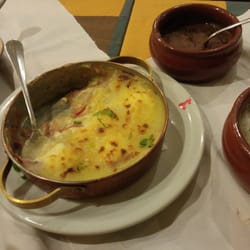 Família Mineira - Escondidinho de carne seca,  com arroz, tutu e couve.  Espetacular...