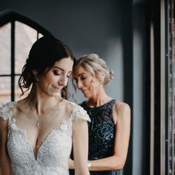 B3 Beauty By Brennan - The Bride getting ready with her mom