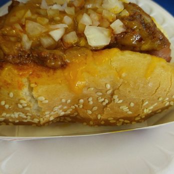 Magee's Kitchen - Chili dog - Delis Near Me - Los Angeles, California