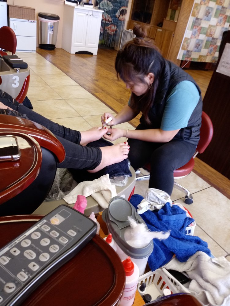 BEAUTIFUL NAILS 83 Photos & 78 Reviews 618 N Market St, Redding, California Nail Salons