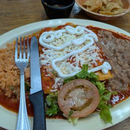 Chicken Enchiladas (Enchiladas de pollo)