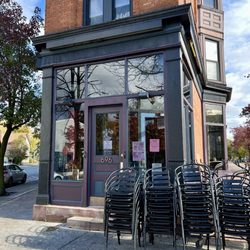 Melo Coffee & Kitchen - Outside