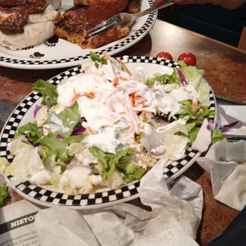 Black Bear Diner Palmdale - A yummy salad - Diners Near Me - Palmdale, California