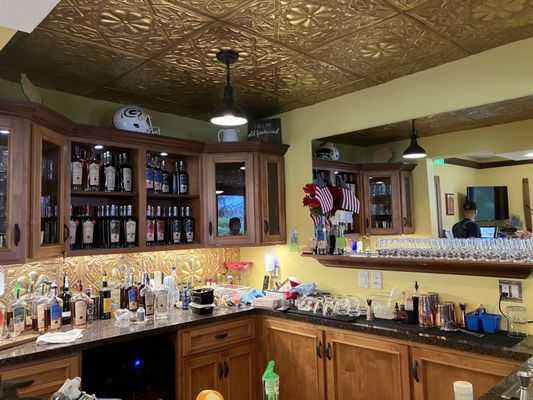 J. Henry & Sons Bourbon Tasting Room & Farm by null