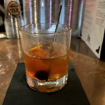 21st Amendment at La Louisiane - Old fashioned - Bars Near Me - New Orleans, Louisiana