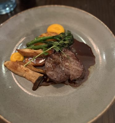 Parlin | Essen und Weinbar by null