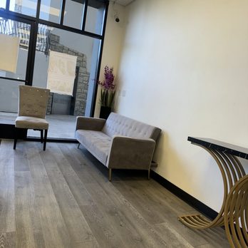 Ally's Threading & Beauty - Waiting lounge at Ally's Threading - Threading Services Near Me - Northridge, California