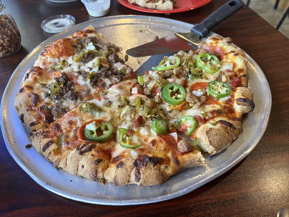 E&J's Pizzeria Br & Grill Logo