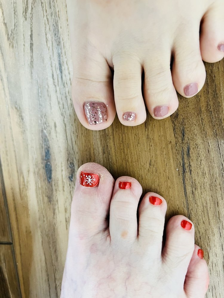 NV Nails and SPA Logo