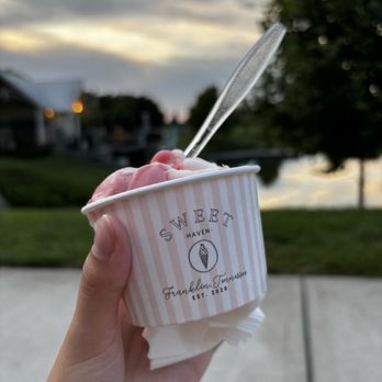Sweet Haven - Raspberry lemon ice - Ice Cream & Frozen Yogurt Near Me - Franklin, Tennessee