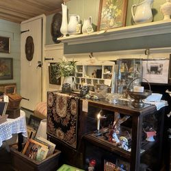 Swansdowne Antiques & Gifts