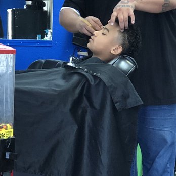MR J's Barbershop - Lining my baby up! - Barbers Near Me - Rio Rancho, New Mexico MR J's Barbershop - Lining my baby up! - Barbers Near Me - Rio Rancho, New Mexico