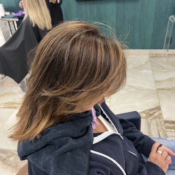 Saloniste - Hair Stylists Near Me - Palm Springs, California Saloniste - Hair Stylists Near Me - Palm Springs, California