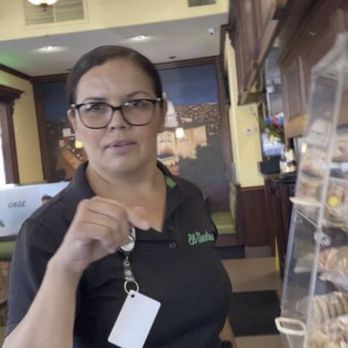 El Sinaloense Restaurant - This waitress is so rude, makes me not want to support the business. - Mexican Near Me - Paramount, California El Sinaloense Restaurant - This waitress is so rude, makes me not want to support the business. - Mexican Near Me - Paramount, California