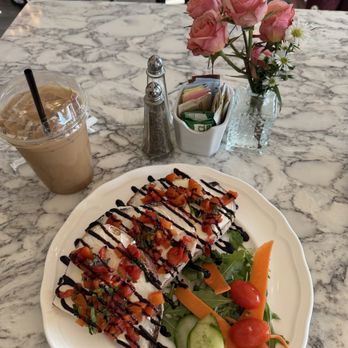 Black Rock Coffee House - Cafes Near Me - Fairfield, Connecticut