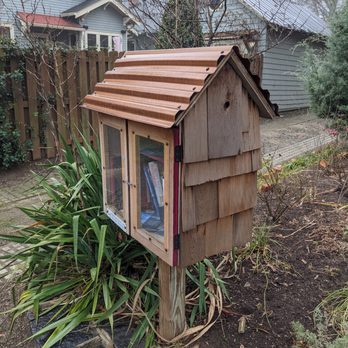 Little Free Library - Little Free Library, 1818 Lennox Ave, Charlotte - Community Book Box Near Me - Charlotte, North Carolina Little Free Library - Little Free Library, 1818 Lennox Ave, Charlotte - Community Book Box Near Me - Charlotte, North Carolina