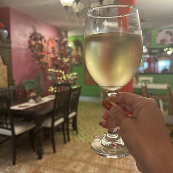 Regina Con Sabor A Mama - Wine with ambiance - Seafood Near Me - Puerto Peñasco, SON