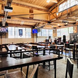 Queen Anne Beer Hall - Inside