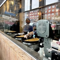 Whisk Crepes Cafe - Crepe making