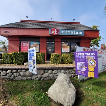 Jack in the Box - the front of the restaurant - Fast Food Near Me - Chino Hills, California