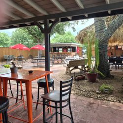 The Rusty Cowboy - Outside seating wth a larger stage.