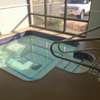 Hampton Inn Rochester - Jacuzzi! - Hotels Near Me - Rochester, Minnesota