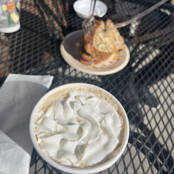 Das Kaffee Haus - Coffee & Tea Near Me - Blue Ridge, Georgia
