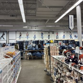 Old Navy - Men's Clothing Near Me - Orlando, Florida Old Navy - Men's Clothing Near Me - Orlando, Florida