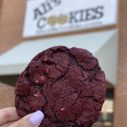 Sweet Spot Cookies - Red Velvet Cookie @tiffhuangry