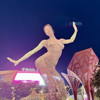 Mad Apple by Cirque du Soleil - Performing Arts Near Me - Las Vegas, Nevada