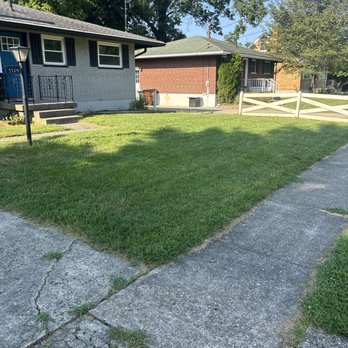 Grass To Class Lawncare - Freshly cut yard - Lawn Services Near Me - Burlington, Kentucky Grass To Class Lawncare - Freshly cut yard - Lawn Services Near Me - Burlington, Kentucky