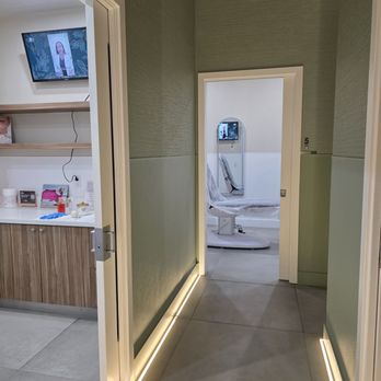 Glow Aesthetic Center - Glow aesthetic Thousand oaks location - Medical Spas Near Me - Thousand Oaks, California Glow Aesthetic Center - Glow aesthetic Thousand oaks location - Medical Spas Near Me - Thousand Oaks, California