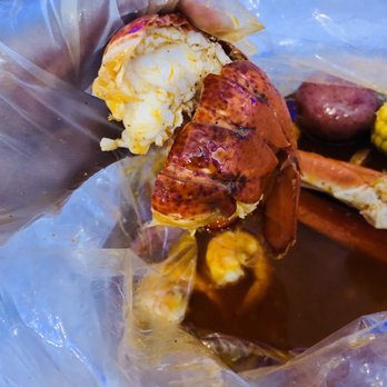 Snow Crab Juicy Seafood - Lobster Tail - Seafood Near Me - Indianapolis, Indiana Snow Crab Juicy Seafood - Lobster Tail - Seafood Near Me - Indianapolis, Indiana