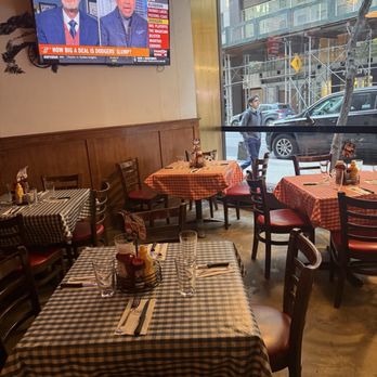 Bill's Bar & Burger - Burgers Near Me - New York, New York Bill's Bar & Burger - Burgers Near Me - New York, New York