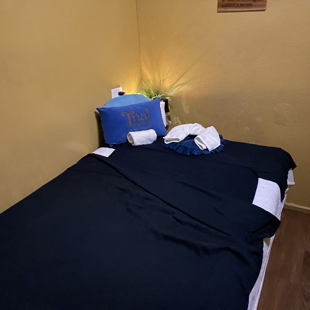 Thai Tradition Massage - Massage bed - Massage Near Me - San Diego, California