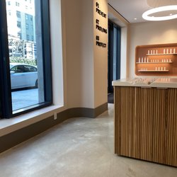 Peachy Brooklyn Heights - Front entrance! Products are so cool!