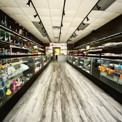 Smoke & Vapor CBD - Plano - Entrance