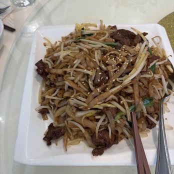 Henry's Cuisine - Chow fun beef - Asian Fusion Near Me - Alhambra, California Henry's Cuisine - Chow fun beef - Asian Fusion Near Me - Alhambra, California