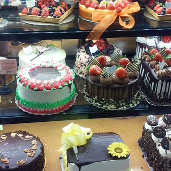 Ralphs - caaaaaakes! - Convenience Stores Near Me - Costa Mesa, California