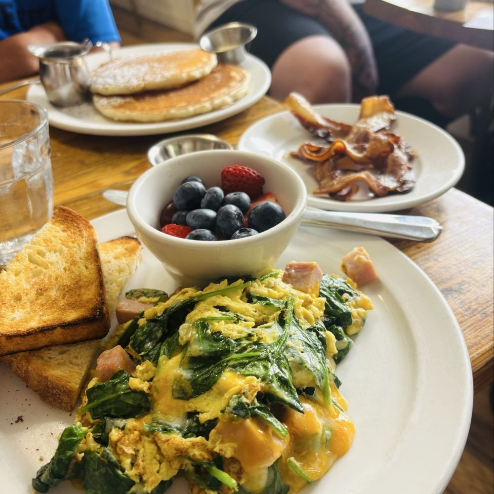 Millie's American Kitchen - Scramble, bacon, pancakes - Breakfast & Brunch Near Me - Lafayette, California Millie's American Kitchen - Scramble, bacon, pancakes - Breakfast & Brunch Near Me - Lafayette, California