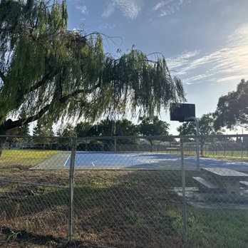 Lillie King Park - Closed basketball court - Parks Near Me - Santa Ana, California Lillie King Park - Closed basketball court - Parks Near Me - Santa Ana, California
