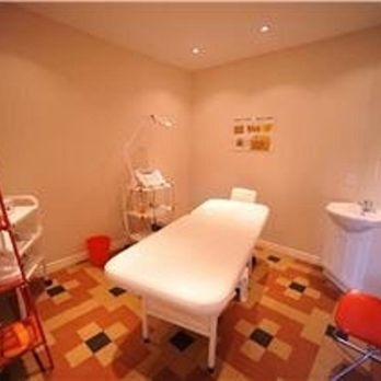 Académie Edith Serei - Photo - Cosmetology Schools Near Me - Montreal, Quebec Académie Edith Serei - Photo - Cosmetology Schools Near Me - Montreal, Quebec