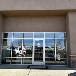 Complete Nutrition - Outside