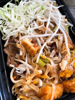 Sriracha Thai Cuisine by null