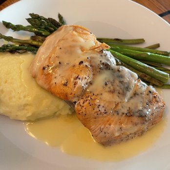Ray's Boathouse - Grilled alaskan king salmon - New American Near Me - Seattle, Washington Ray's Boathouse - Grilled alaskan king salmon - New American Near Me - Seattle, Washington