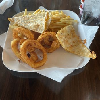 The Silver Spur Grill - American Near Me - Maricopa, Arizona