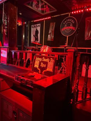 Patricks Gaslamp Pub by null