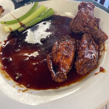 Brooklyn Pizza Co. - Jack Daniels wings (already tore them up) - super meaty and very flavorful - Pizza Near Me - Wilmington, North Carolina Brooklyn Pizza Co. - Jack Daniels wings (already tore them up) - super meaty and very flavorful - Pizza Near Me - Wilmington, North Carolina