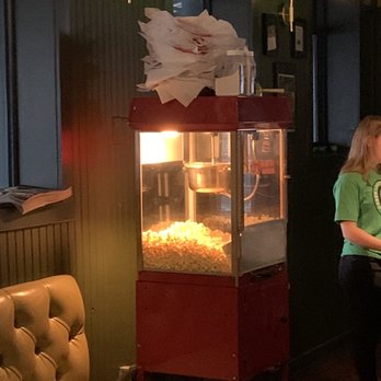 Green Lantern Pizza - Best damn free popcorn! - Pizza Near Me - Clinton Township, Michigan Green Lantern Pizza - Best damn free popcorn! - Pizza Near Me - Clinton Township, Michigan